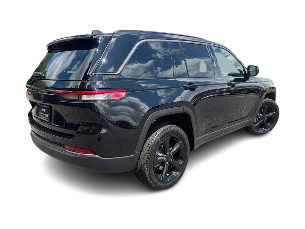 Thumbnail: 2026 Jeep Grand Cherokee - 18