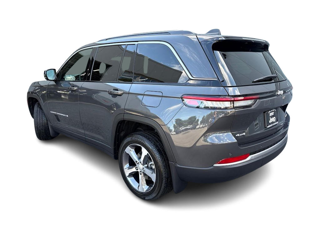Thumbnail: 2026 Jeep Grand Cherokee - 3