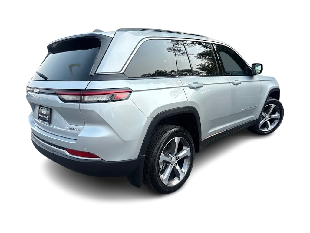 Thumbnail: 2026 Jeep Grand Cherokee - 20