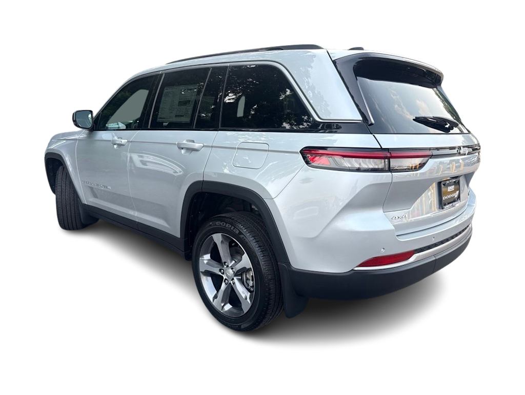 Thumbnail: 2026 Jeep Grand Cherokee - 3