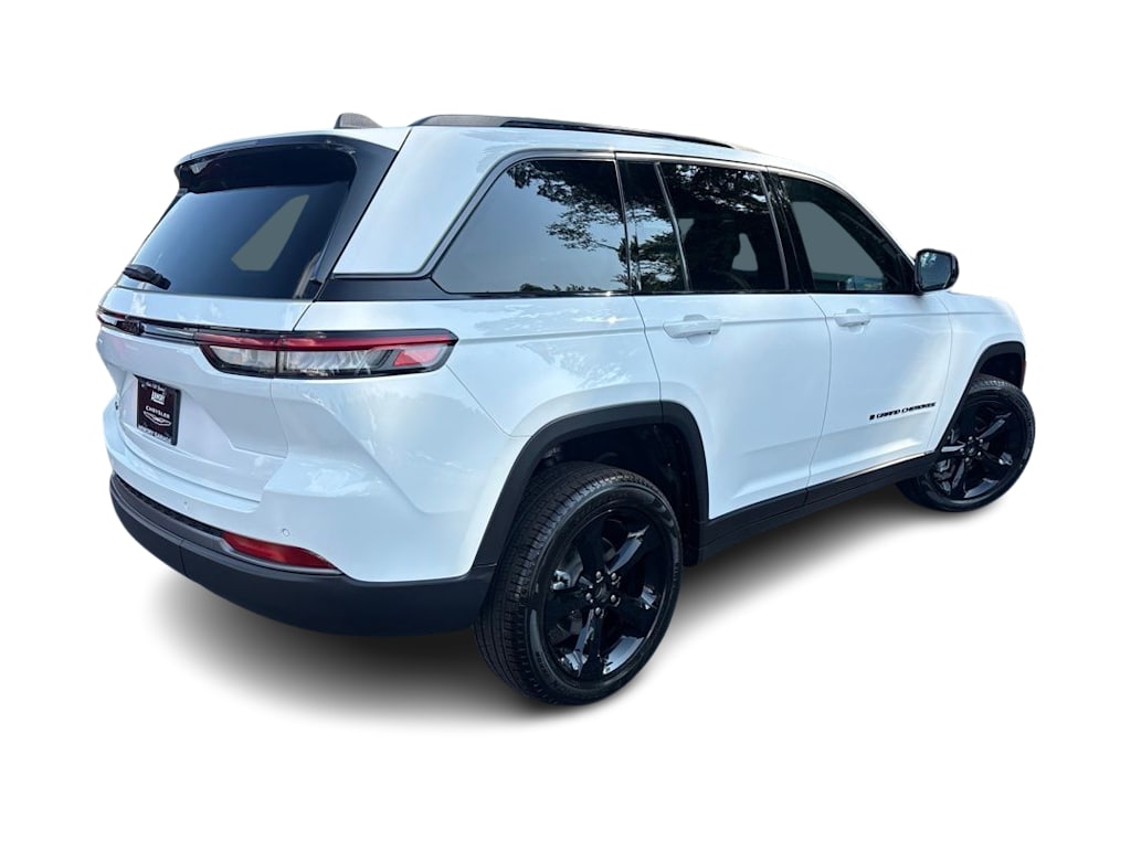 Thumbnail: 2026 Jeep Grand Cherokee - 18