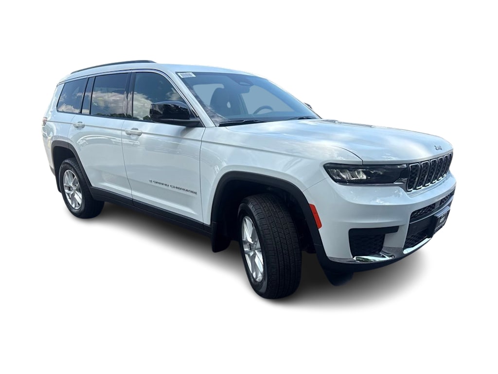 Thumbnail: 2026 Jeep Grand Cherokee L - 17
