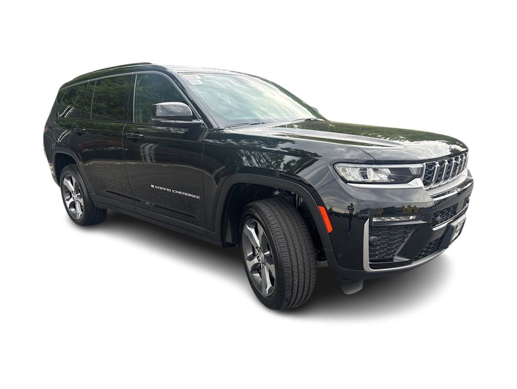 Thumbnail: 2026 Jeep Grand Cherokee L - 21