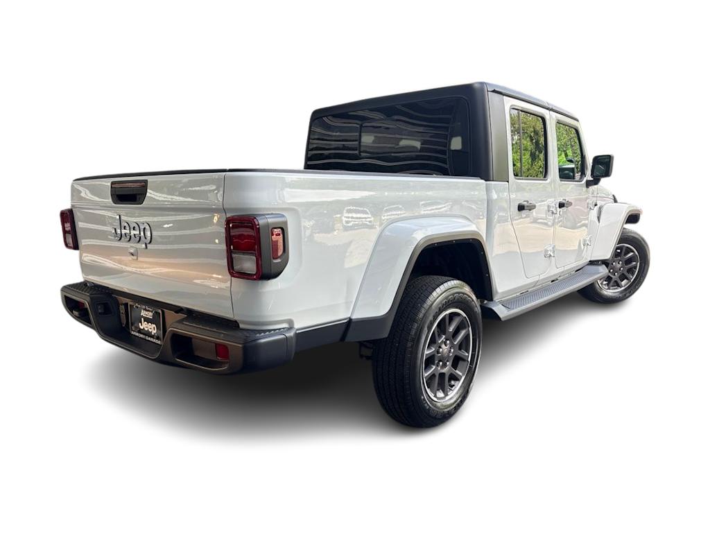 Thumbnail: 2023 Jeep Gladiator - 19