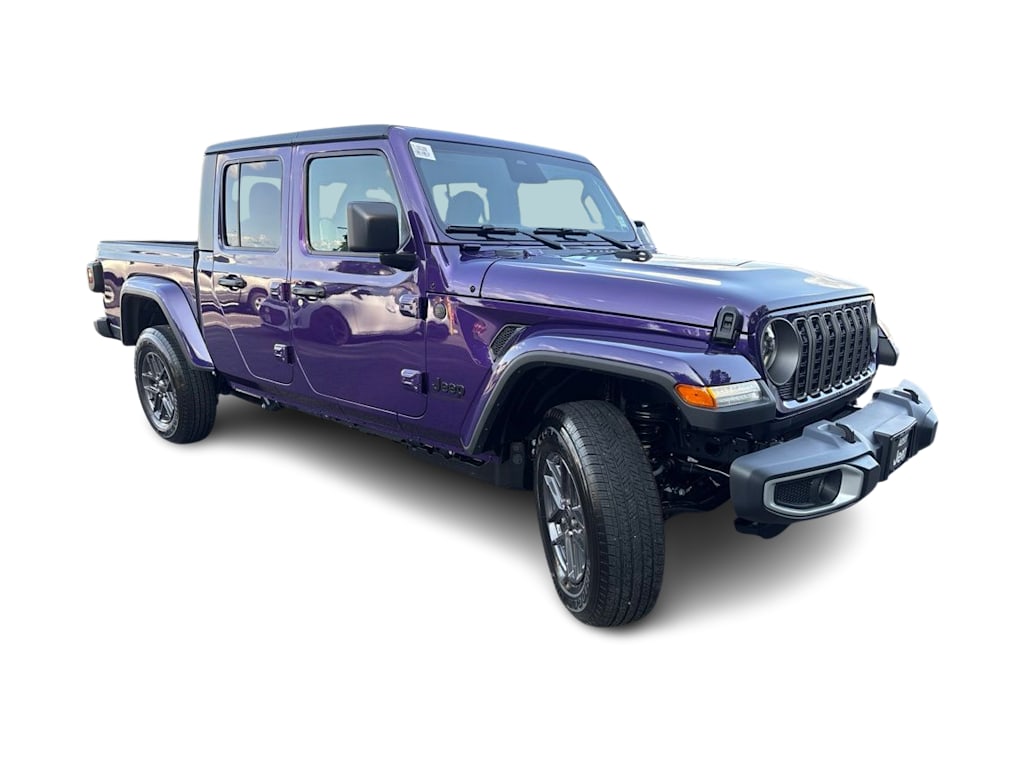 Thumbnail: 2026 Jeep Gladiator - 17