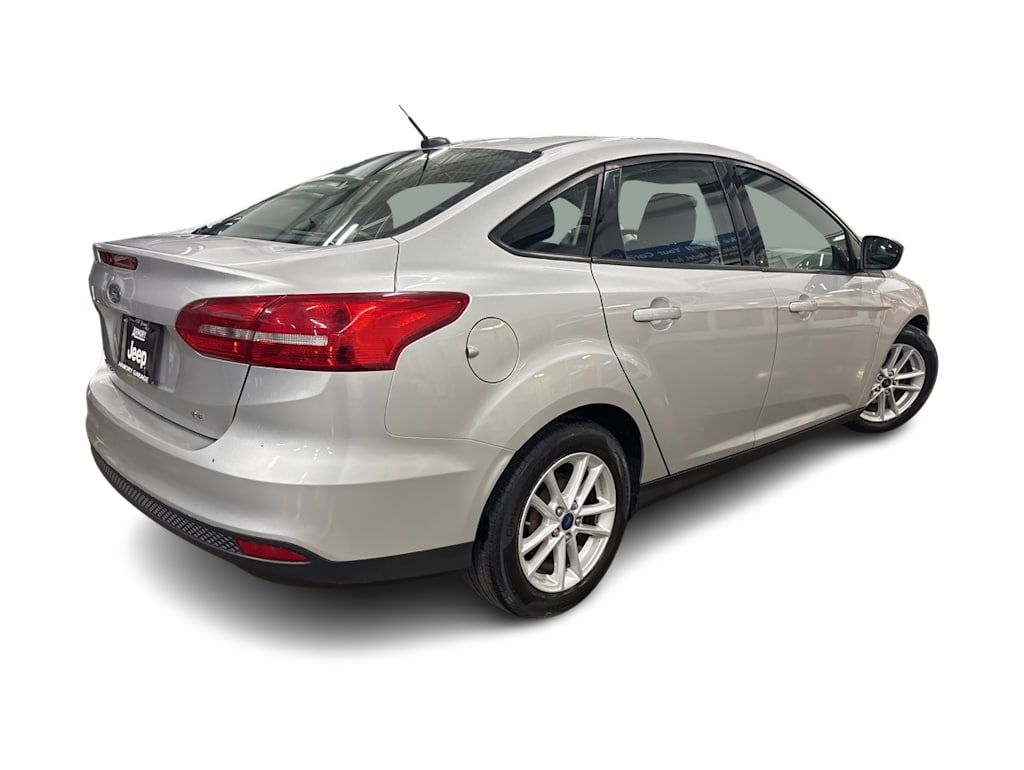 Thumbnail: 2017 Ford Focus - 20