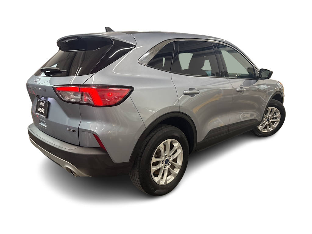 Thumbnail: 2022 Ford Escape - 20