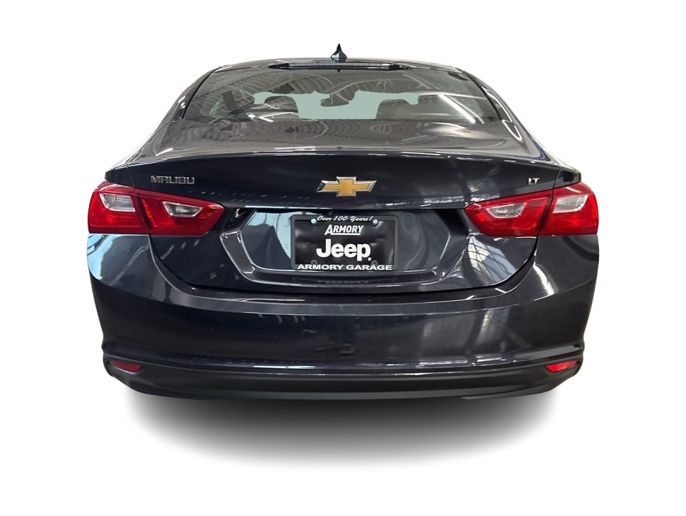 Thumbnail: 2023 Chevrolet Malibu - 4