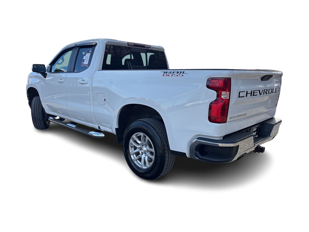 Thumbnail: 2020 Chevrolet Silverado 1500 - 3