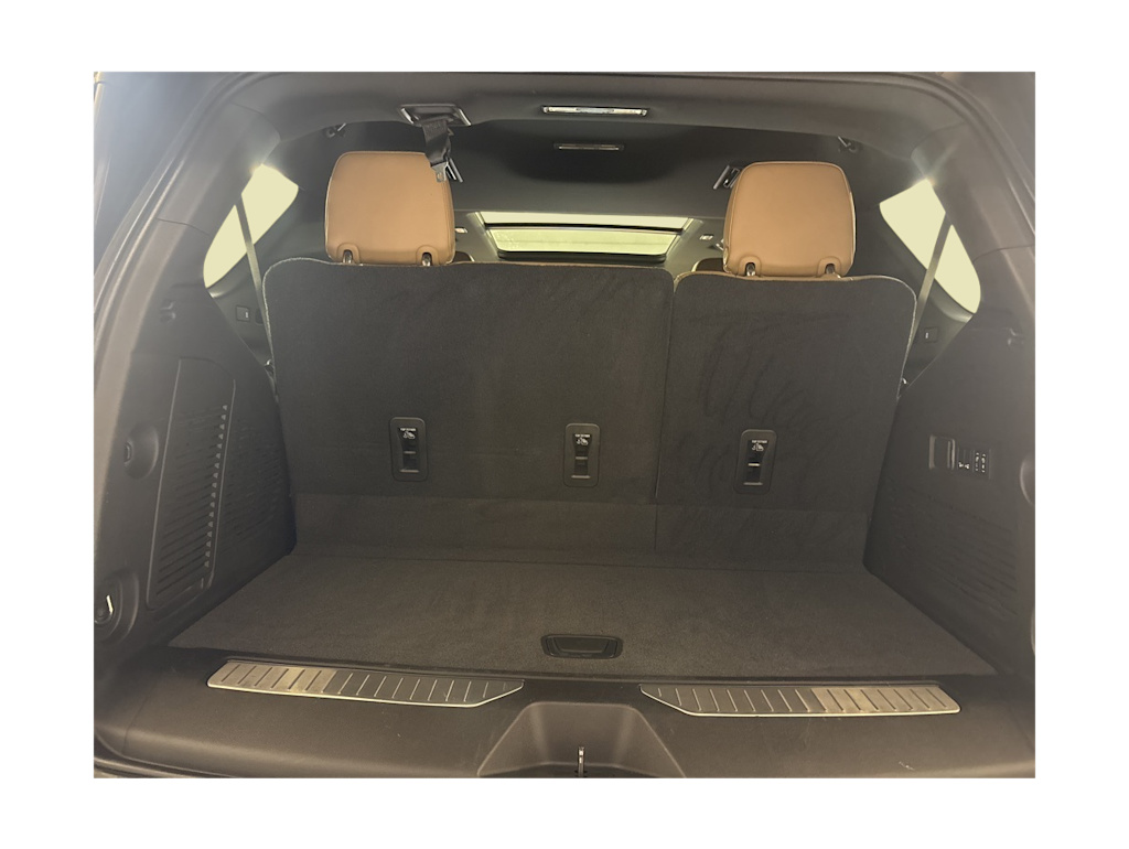 Thumbnail: 2021 Chevrolet Tahoe - 16