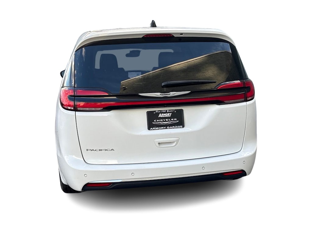 Thumbnail: 2024 Chrysler Pacifica - 4