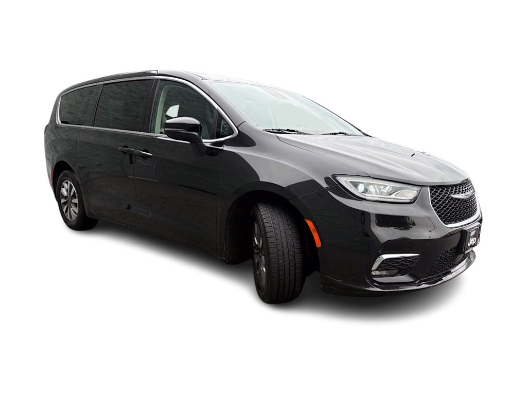 Thumbnail: 2023 Chrysler Pacifica - 19
