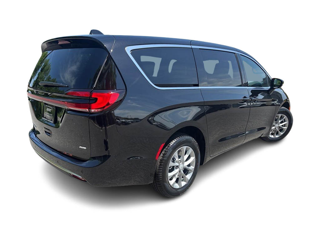 Thumbnail: 2027 Chrysler Pacifica - 21
