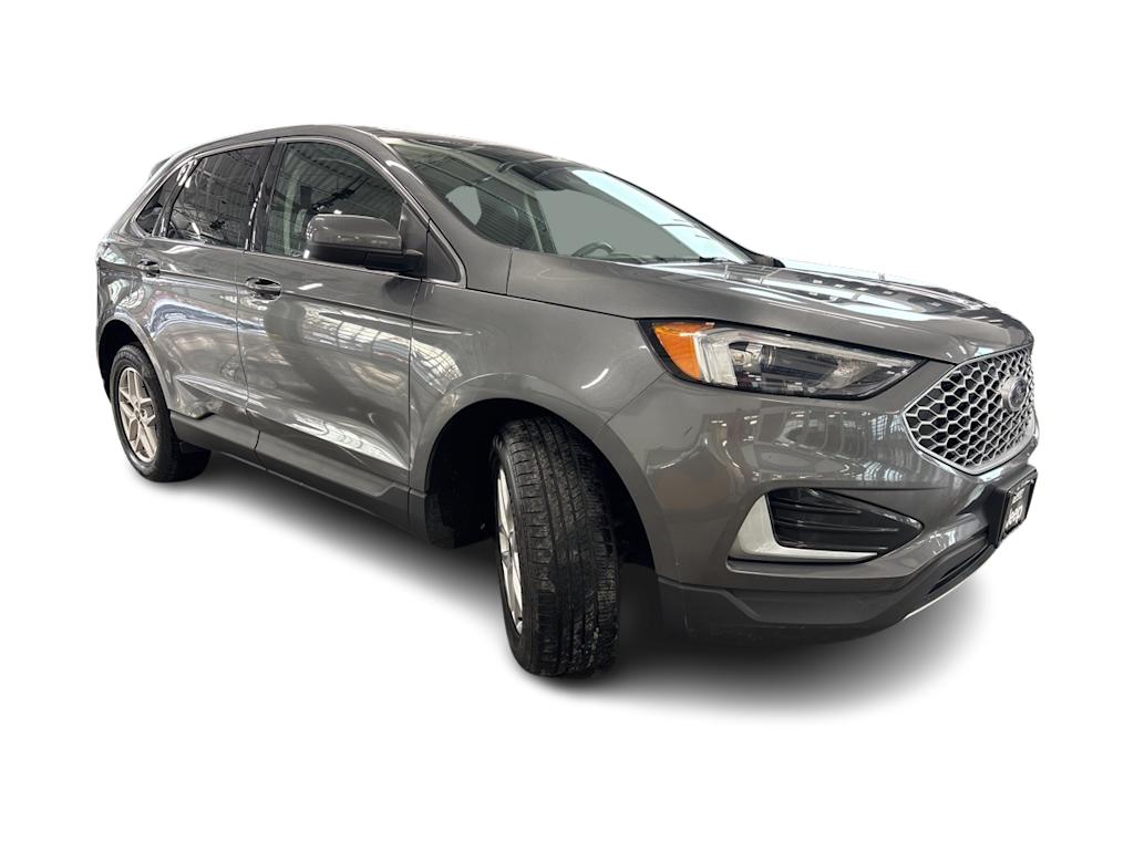 Thumbnail: 2023 Ford Edge - 19