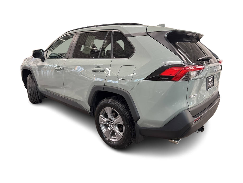 Thumbnail: 2022 Toyota RAV4 - 3