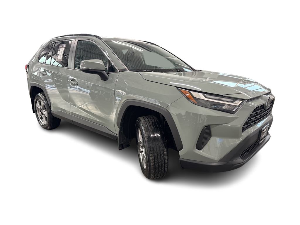 Thumbnail: 2022 Toyota RAV4 - 20