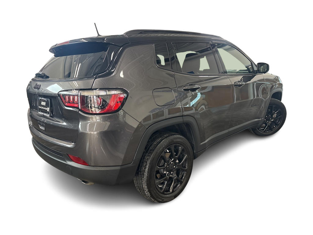 Thumbnail: 2022 Jeep Compass - 20