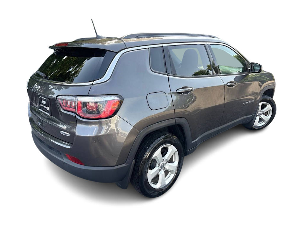 Thumbnail: 2018 Jeep Compass - 21