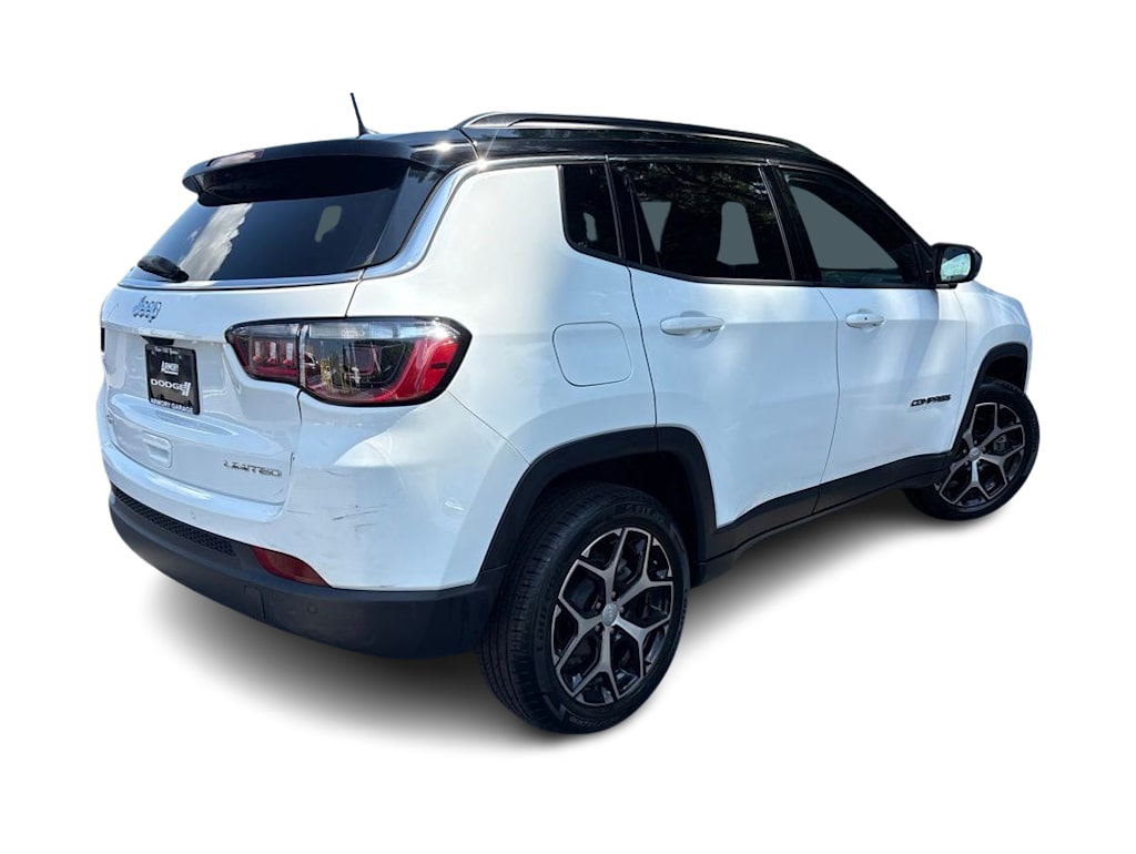 Thumbnail: 2024 Jeep Compass - 21