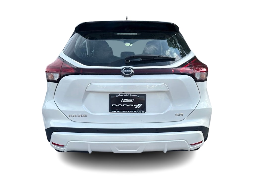 Thumbnail: 2022 Nissan Kicks - 4