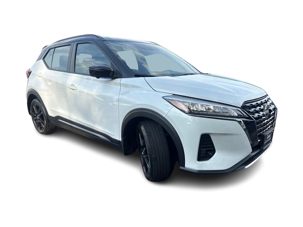 Thumbnail: 2022 Nissan Kicks - 17