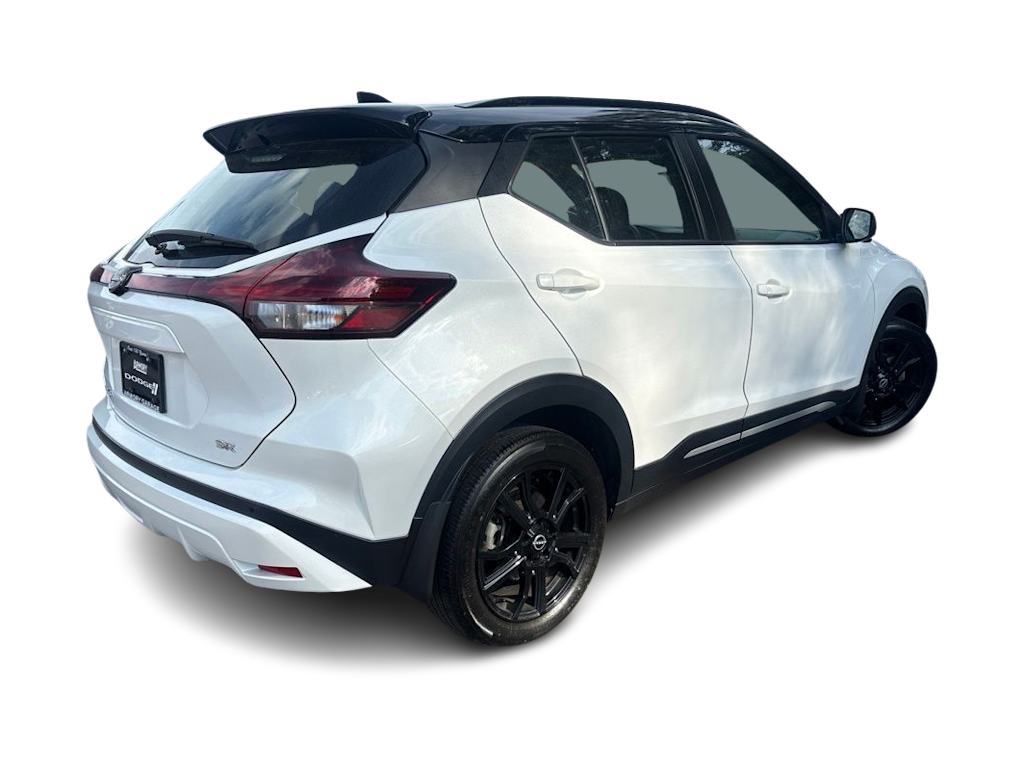 Thumbnail: 2022 Nissan Kicks - 18