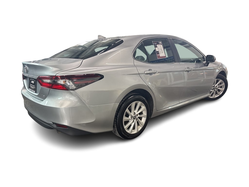 Thumbnail: 2024 Toyota Camry - 18