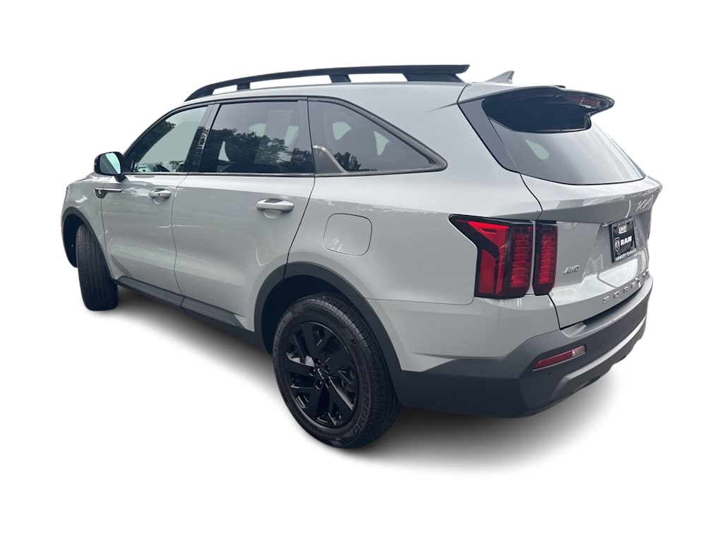 Thumbnail: 2022 Kia Sorento - 3