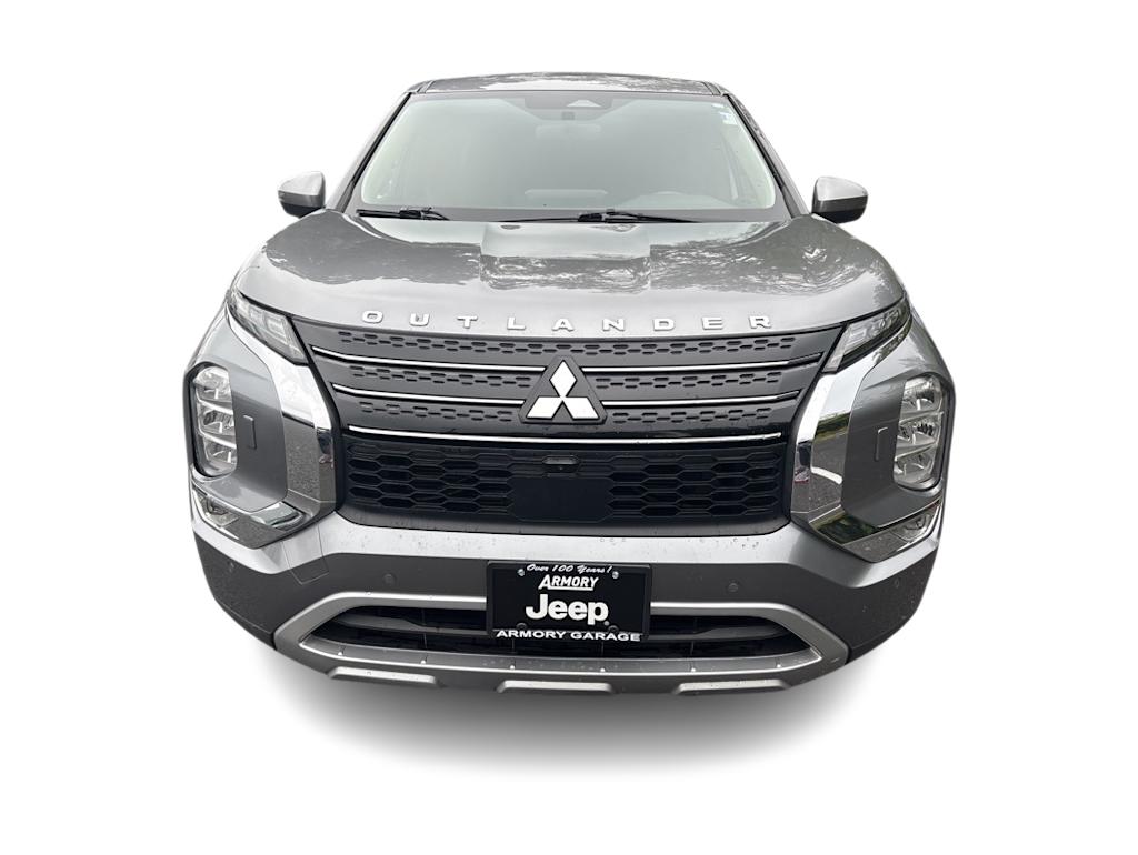 Thumbnail: 2022 Mitsubishi Outlander - 5