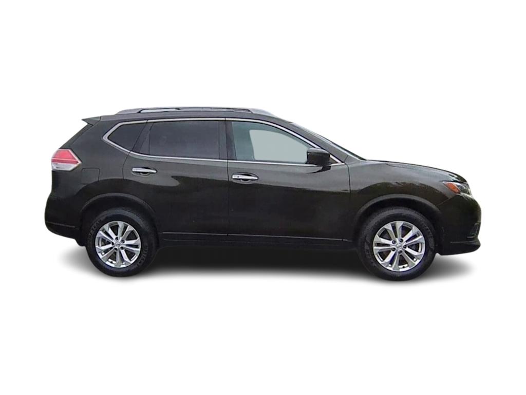 2016 Nissan Rogue SV 28