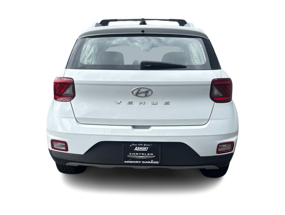 Thumbnail: 2022 Hyundai Venue - 4