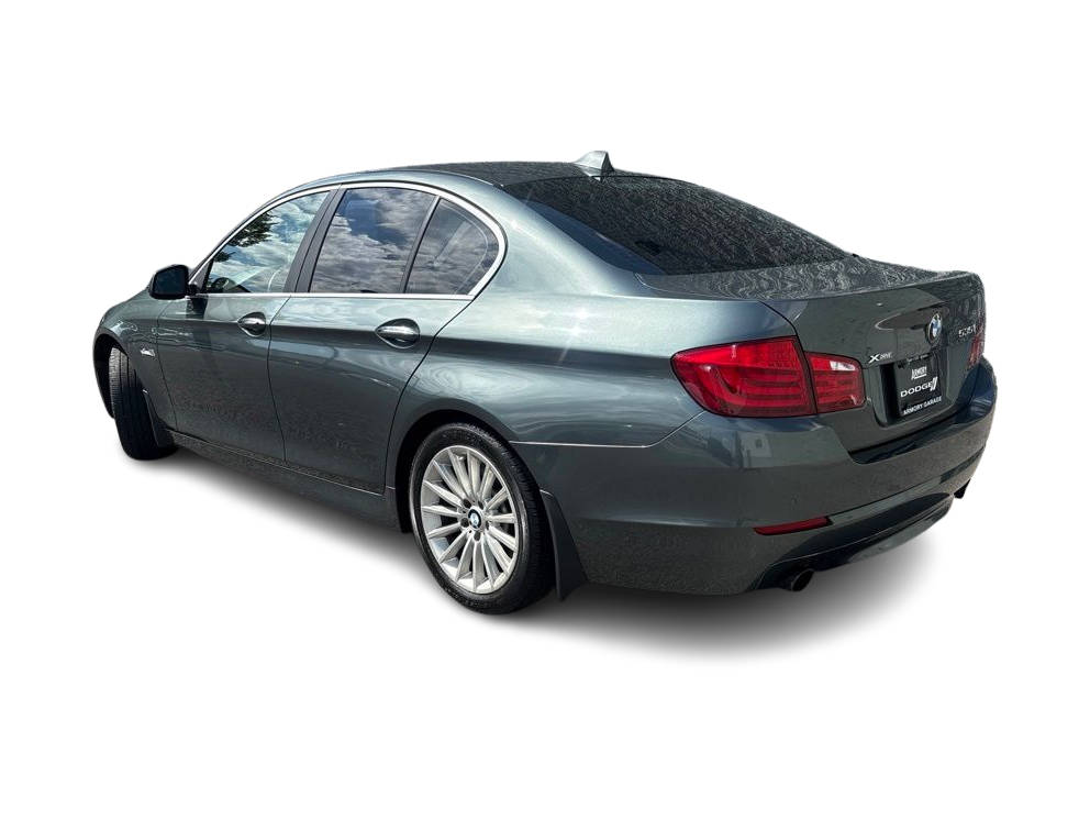 Thumbnail: 2013 BMW 5 Series - 3