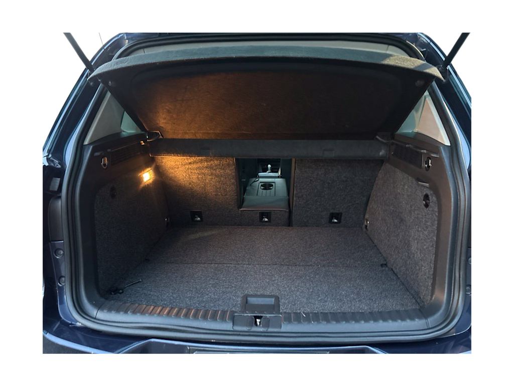 Thumbnail: 2016 Volkswagen Tiguan - 16