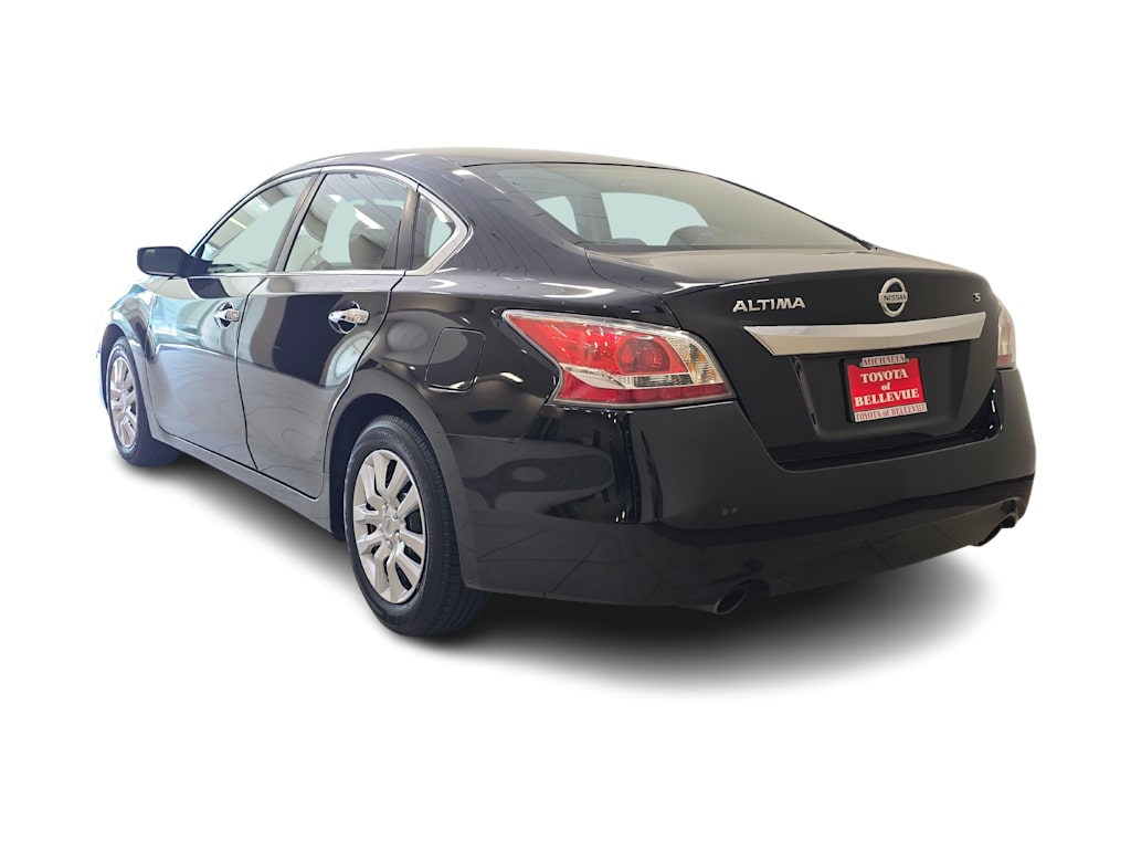 Thumbnail: 2015 Nissan Altima - 4