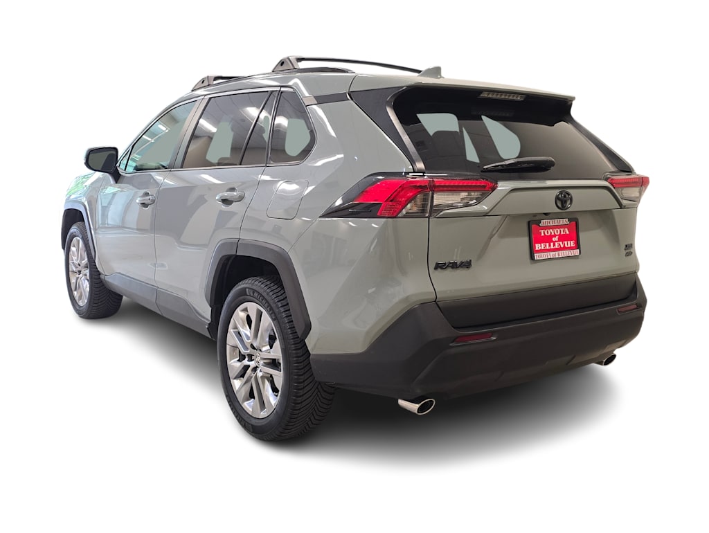 Thumbnail: 2022 Toyota RAV4 - 4