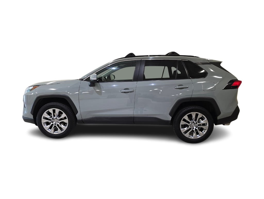 Thumbnail: 2022 Toyota RAV4 - 3