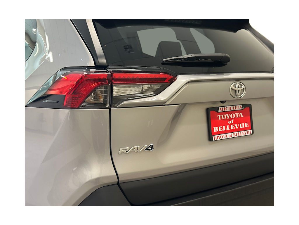 Thumbnail: 2023 Toyota RAV4 - 22