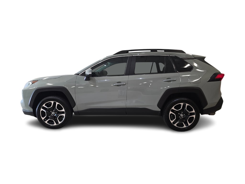 Thumbnail: 2019 Toyota RAV4 - 3