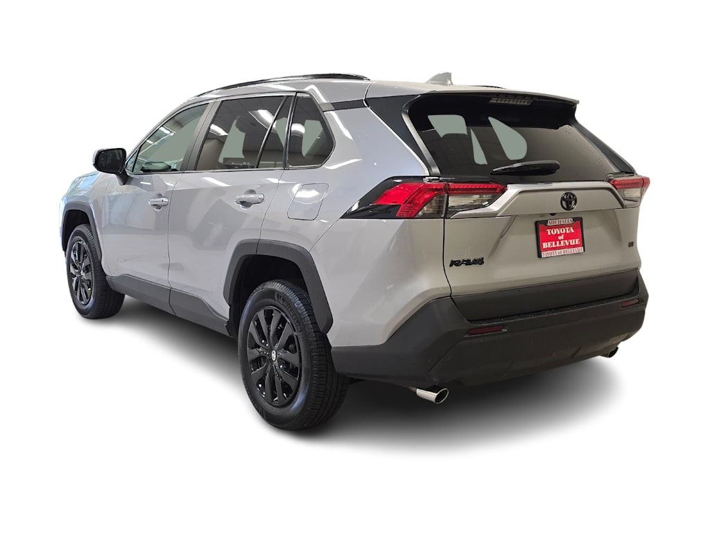 Thumbnail: 2020 Toyota RAV4 - 4
