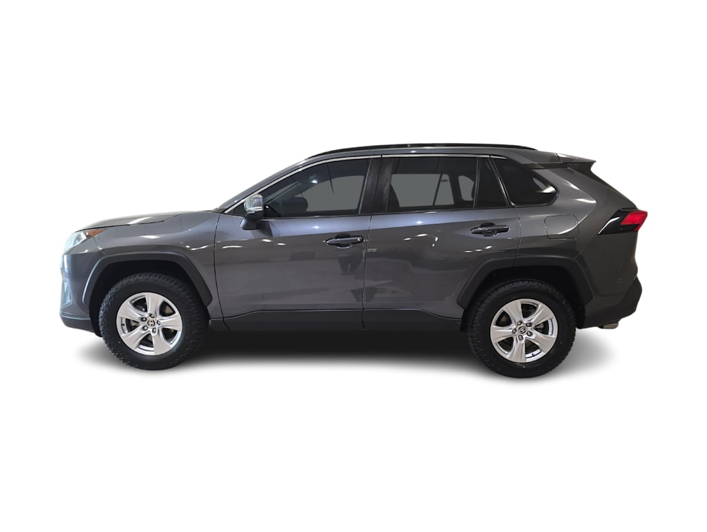 Thumbnail: 2021 Toyota RAV4 - 3