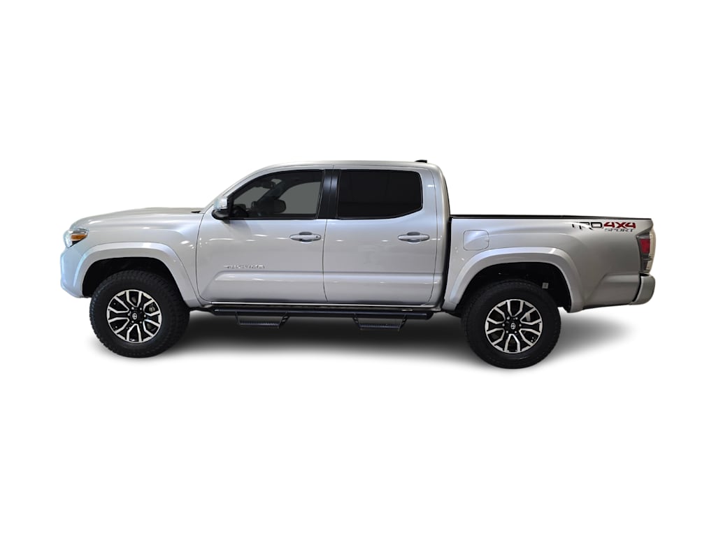 Thumbnail: 2022 Toyota Tacoma - 3