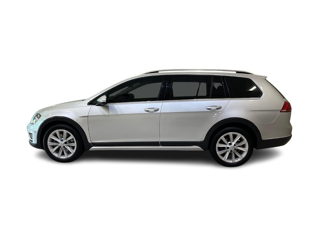 Thumbnail: 2017 Volkswagen Golf - 3