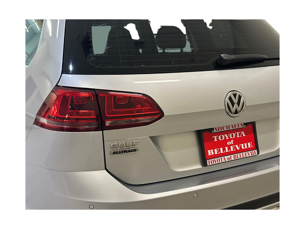 Thumbnail: 2017 Volkswagen Golf - 21