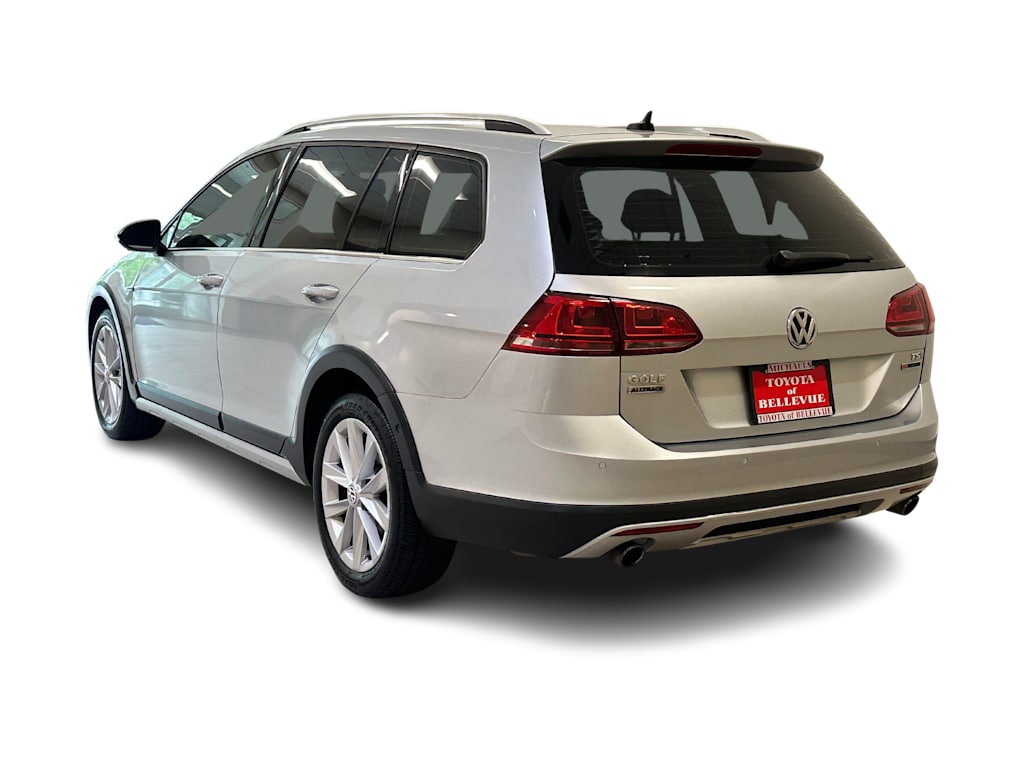 Thumbnail: 2017 Volkswagen Golf - 4