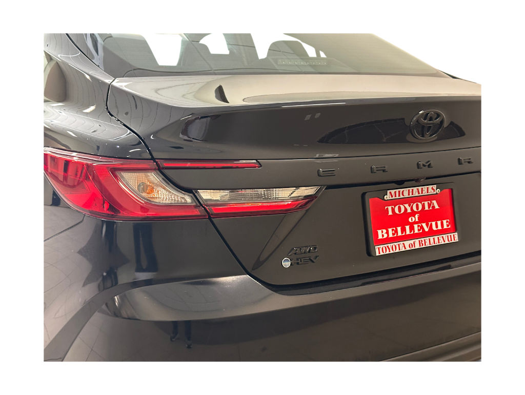 Thumbnail: 2025 Toyota Camry - 22