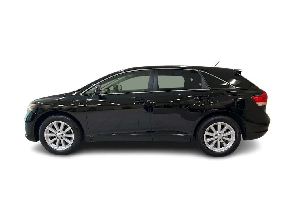 Thumbnail: 2009 Toyota Venza - 3