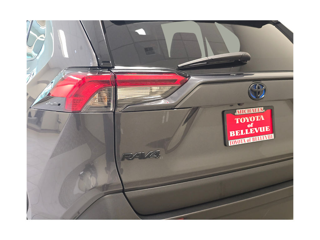 Thumbnail: 2022 Toyota RAV4 - 20