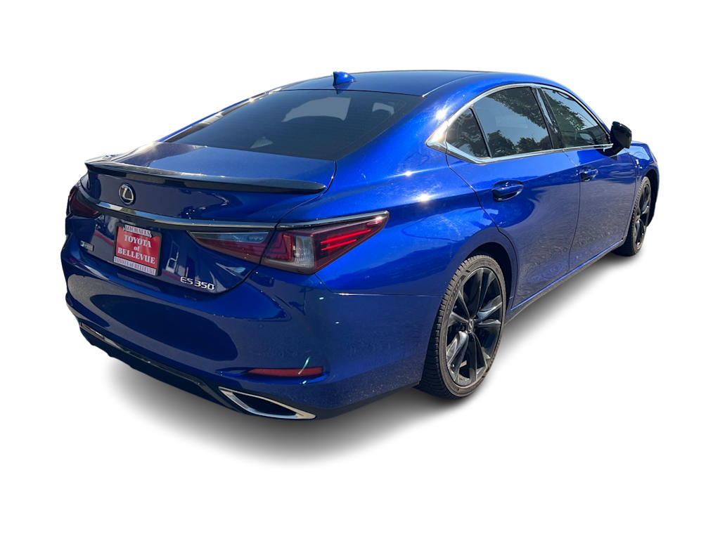 Thumbnail: 2021 Lexus ES - 10