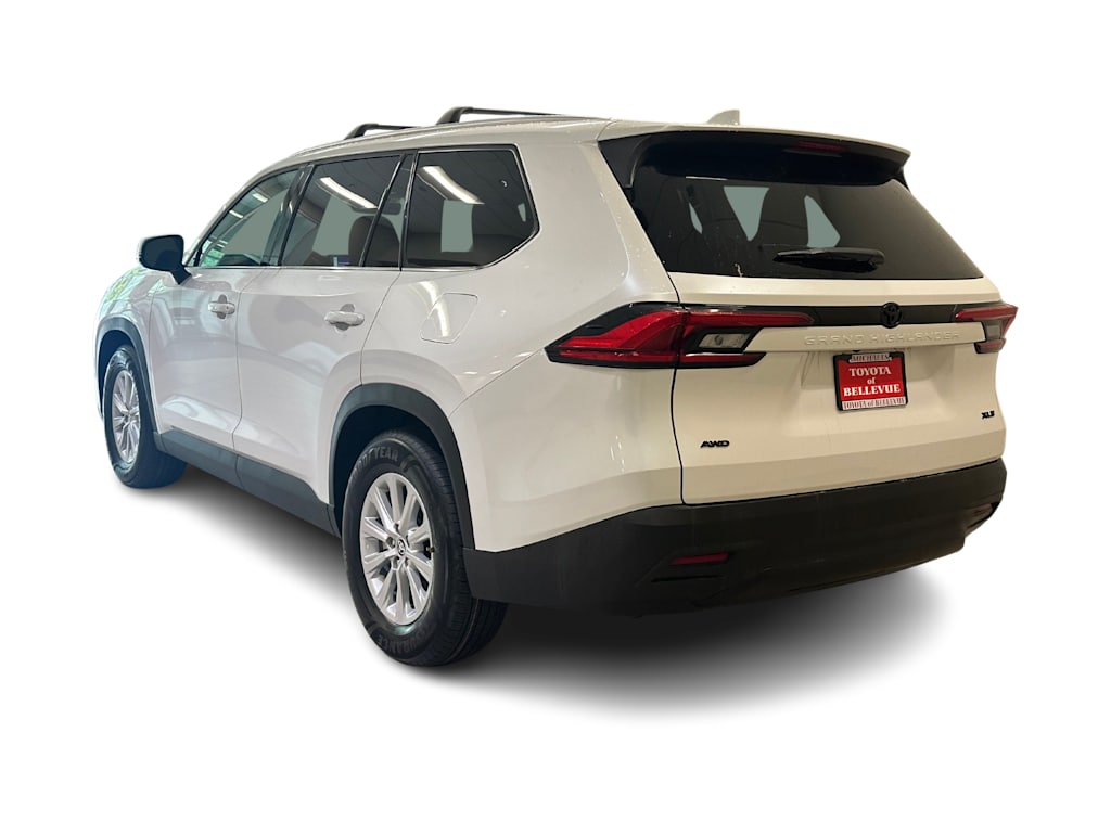 Thumbnail: 2024 Toyota Grand Highlander - 4
