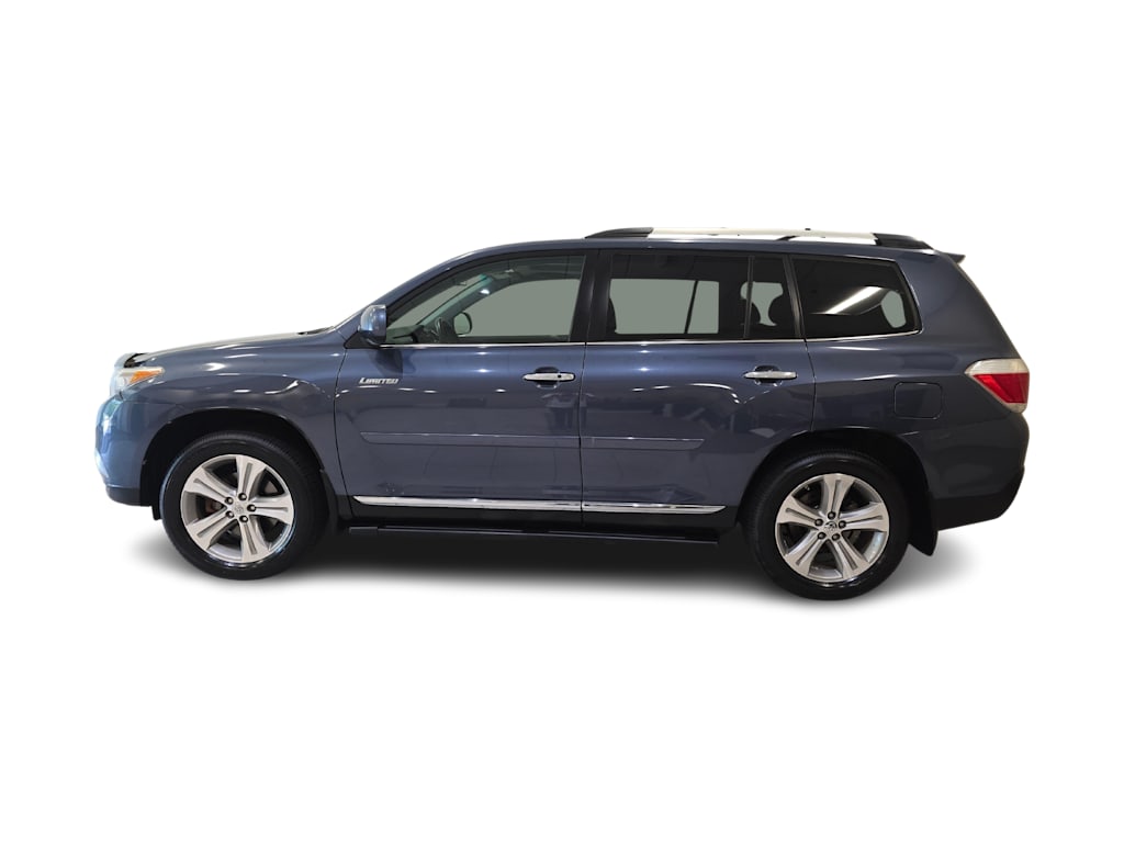 Thumbnail: 2013 Toyota Highlander - 3